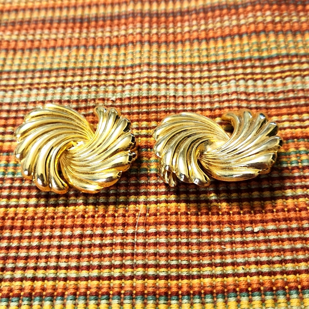 Vintage Goldtone Shoe Clips
